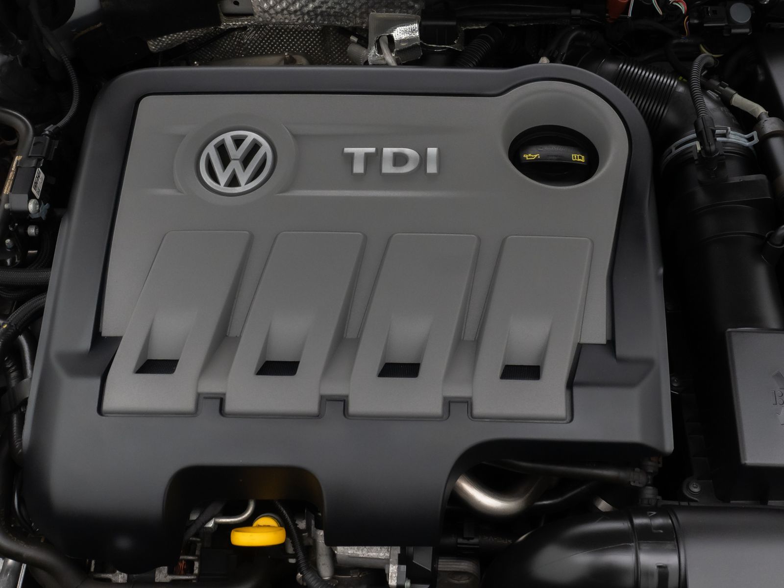 Fahrzeugabbildung Volkswagen Passat Tempomat Kamera DAB AHK SoundSyst 18Zoll