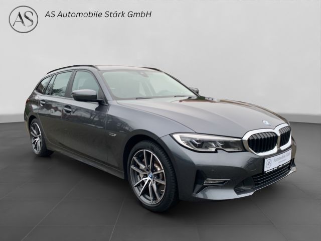 Fahrzeugabbildung BMW 330e Touring Advantage+Laser+Head up+Memory+DAB