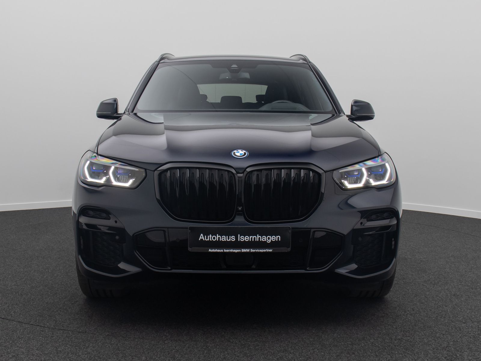 Fahrzeugabbildung BMW X5 xD45e M Sport HUD AHK DAB 360° Laser 22Zoll