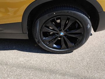 BMW X2 xDrive25d (2018 - 2024) DAB LED RFK Navi Shz