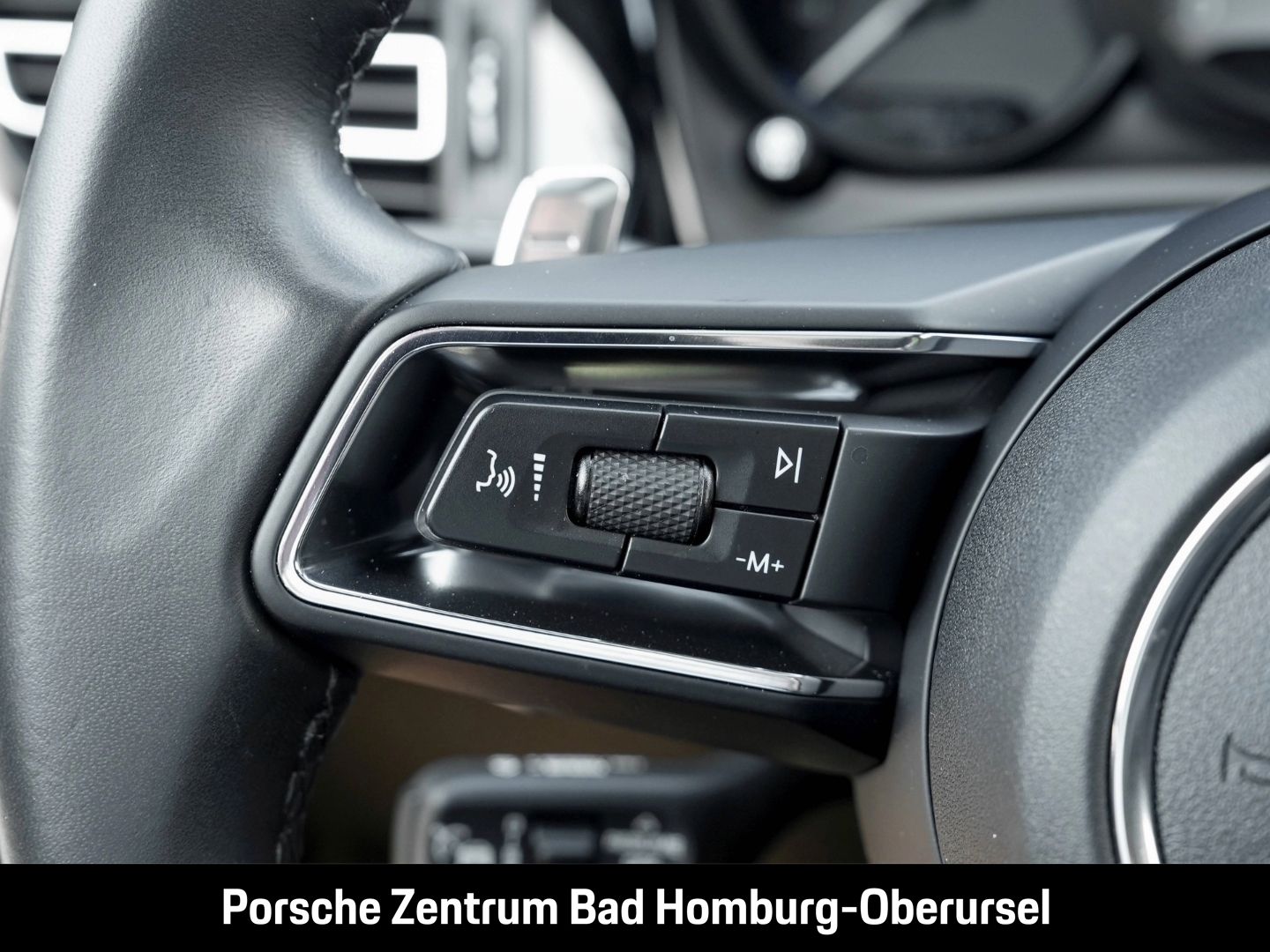 Porsche Macan S Luftfederung PASM Rückfahrkamera foto 23