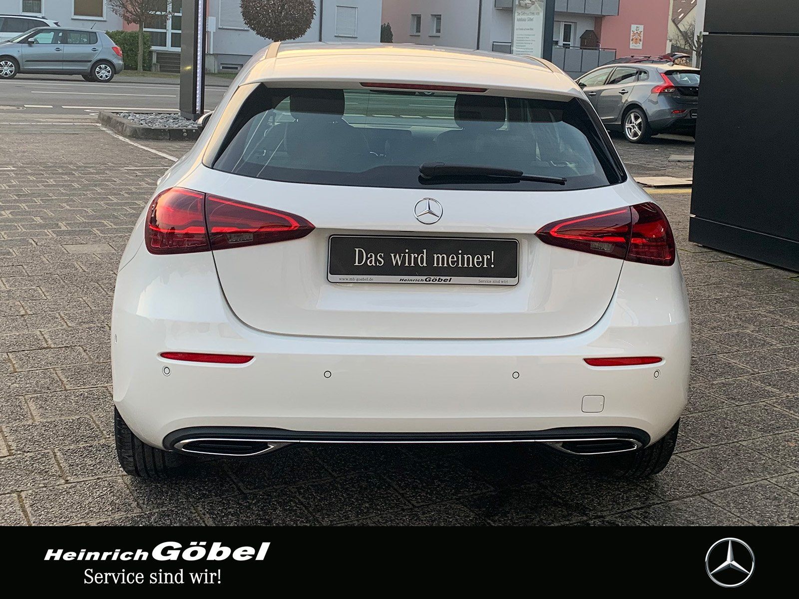 Fahrzeugabbildung Mercedes-Benz A 180 PROGRESSIVE*APPLECAR-PLAY*LED*WINTER-PAKET