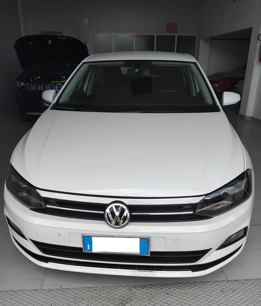 Volkswagen Polo - 1