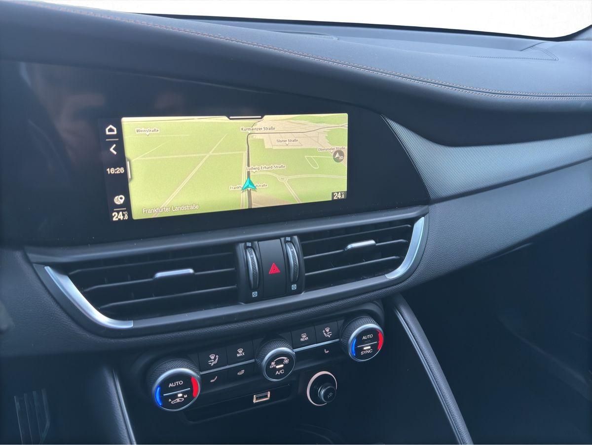 Alfa Romeo Giulia - Bild 17