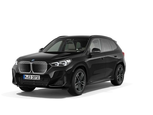 BMW iX1 xDrive30 M SPORT Panorama Head-Up harman/kar