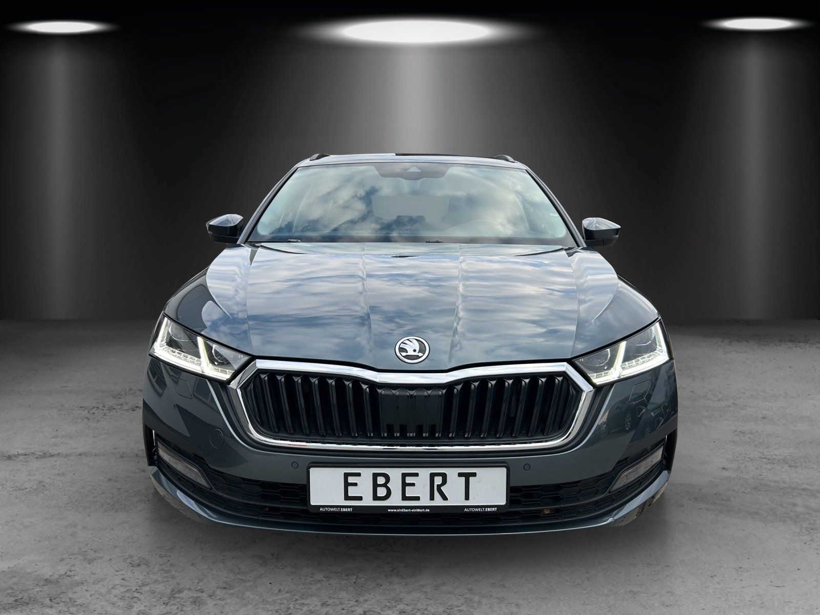 Fahrzeugabbildung SKODA Octavia Combi 1.5 TSI DSG Clever/KAMERA/ACC/LED/