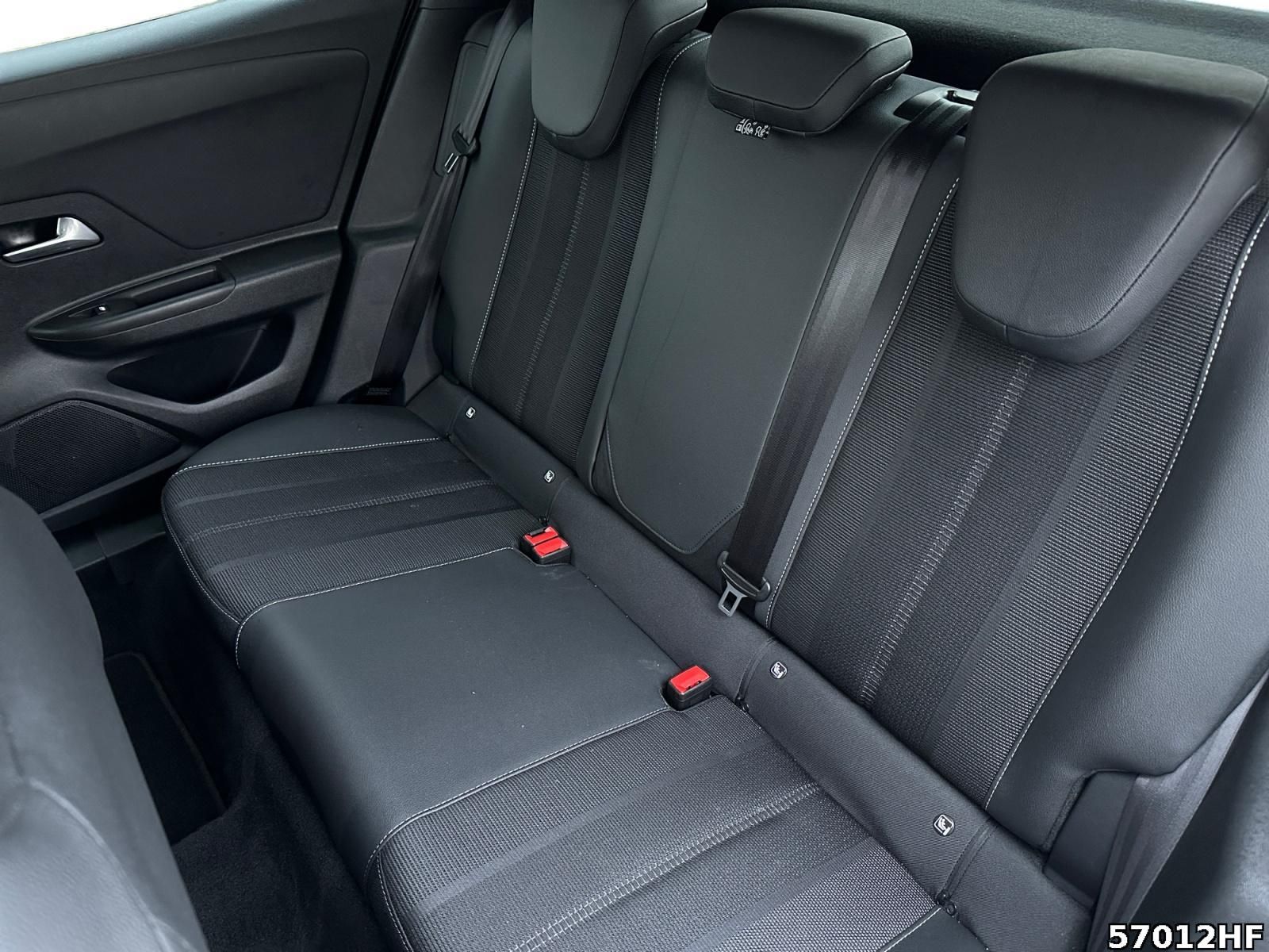 Fahrzeugabbildung Opel Mokka-e Elegance