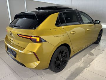 Fotografie 9 des Opel Astra 1.2 Turbo Automatik GS Panoramadach