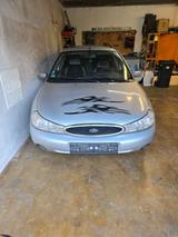 Ford mondeo - Ford Mondeo aus 1998: Kombi