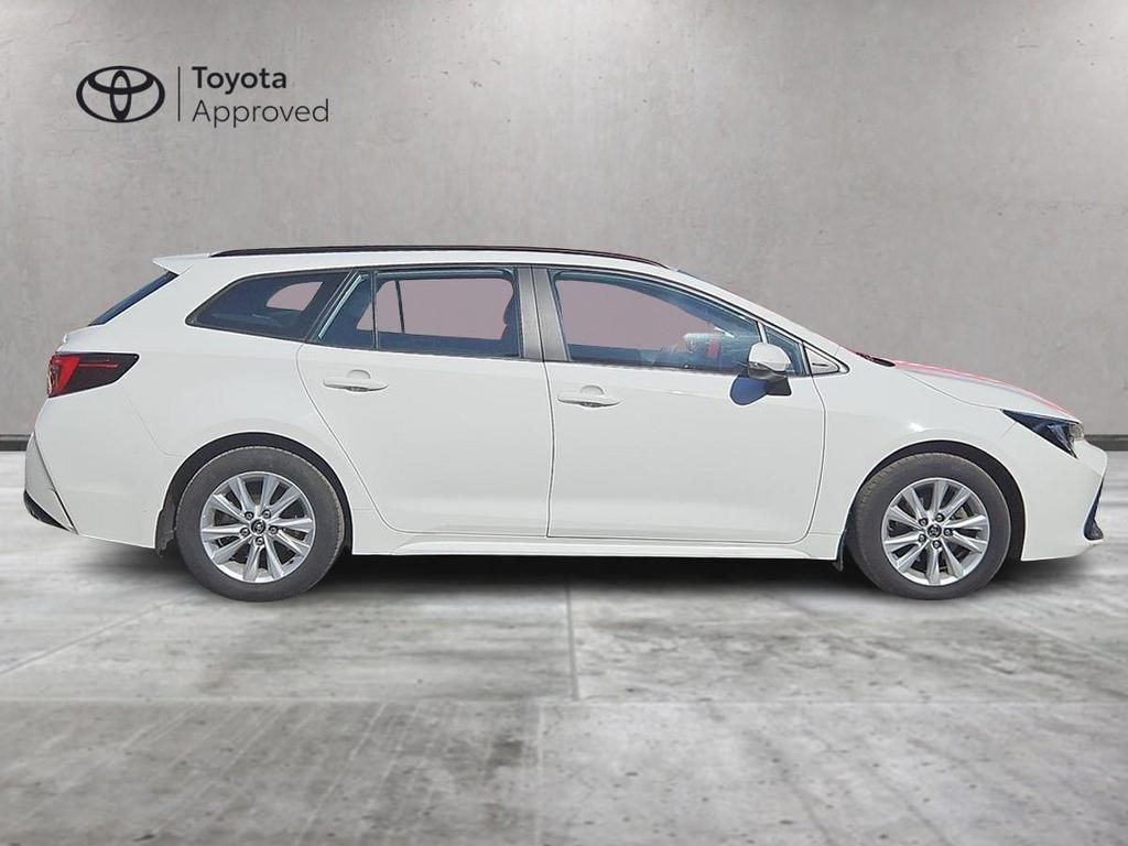 Toyota Corolla Touring Sports 1.8h Active imagem 2