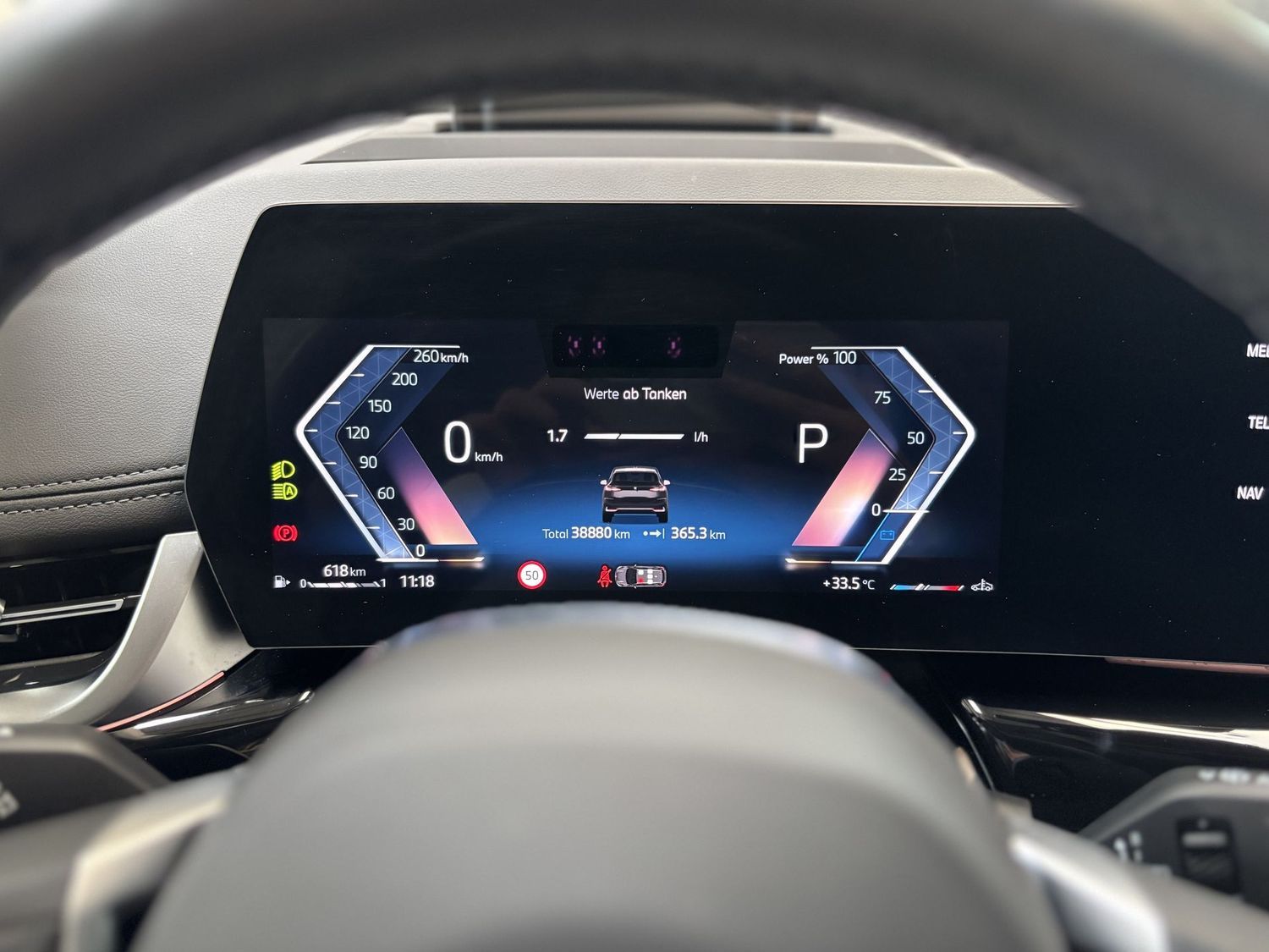 Fahrzeugabbildung BMW 218 Active Tourer Luxury Line Pano#HeadUp#H&K#Ka