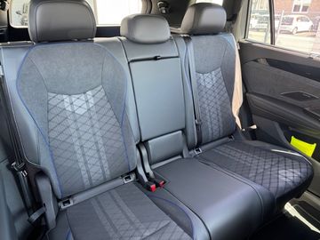 Volkswagen Tayron R-Line 2,0 l TSI 4MOTION 204PS 7-Gang-DSG