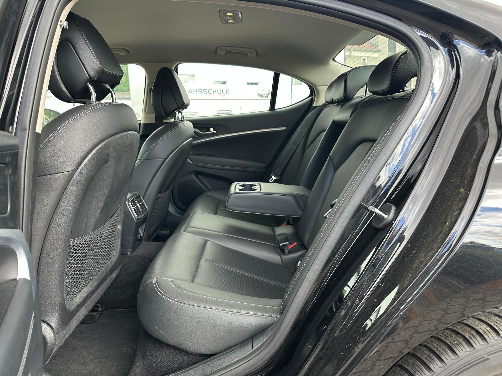 Genesis G70 Premium AUTOMATIK+ LEDER+ LED+ BEH.LENKRAD