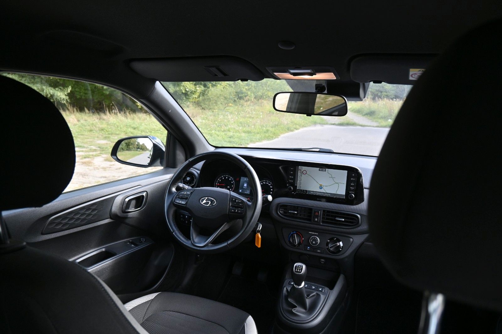 Fahrzeugabbildung Hyundai i10 Connect & Go*NAV*SIHZG*RFK*MIETKAUF