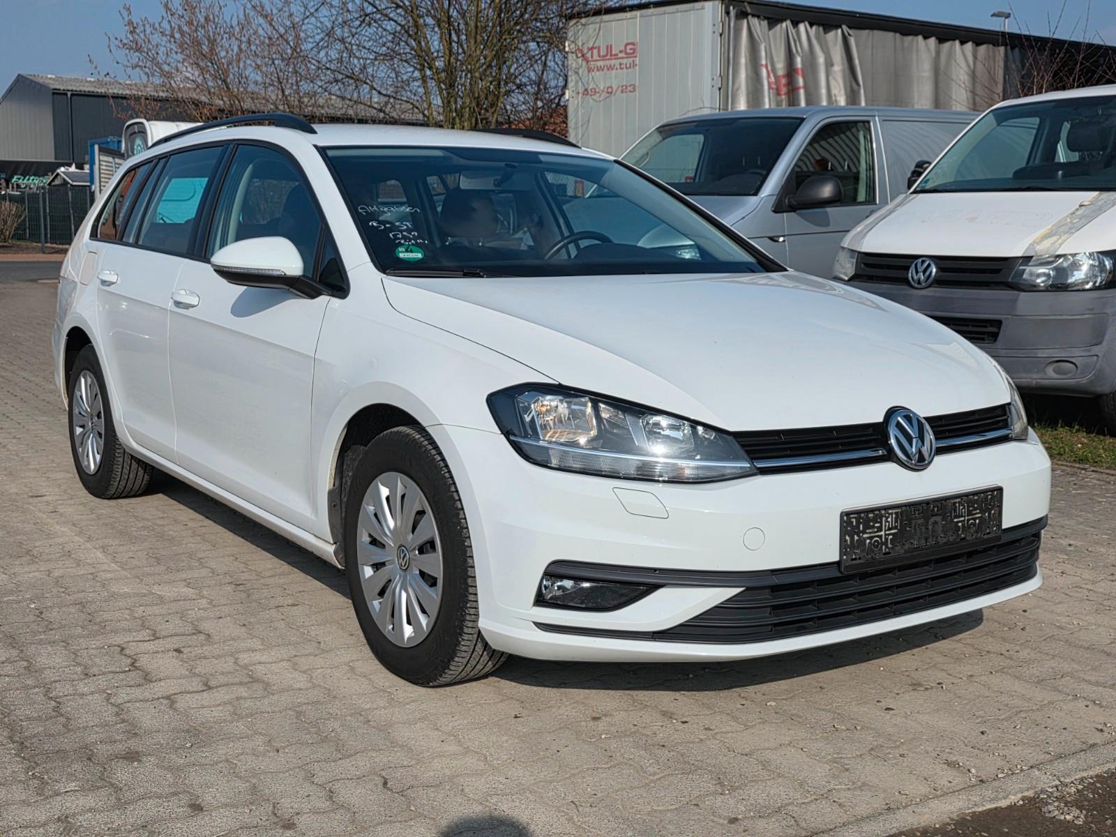 Volkswagen Golf 1.6 TDI SCR Comfor/818