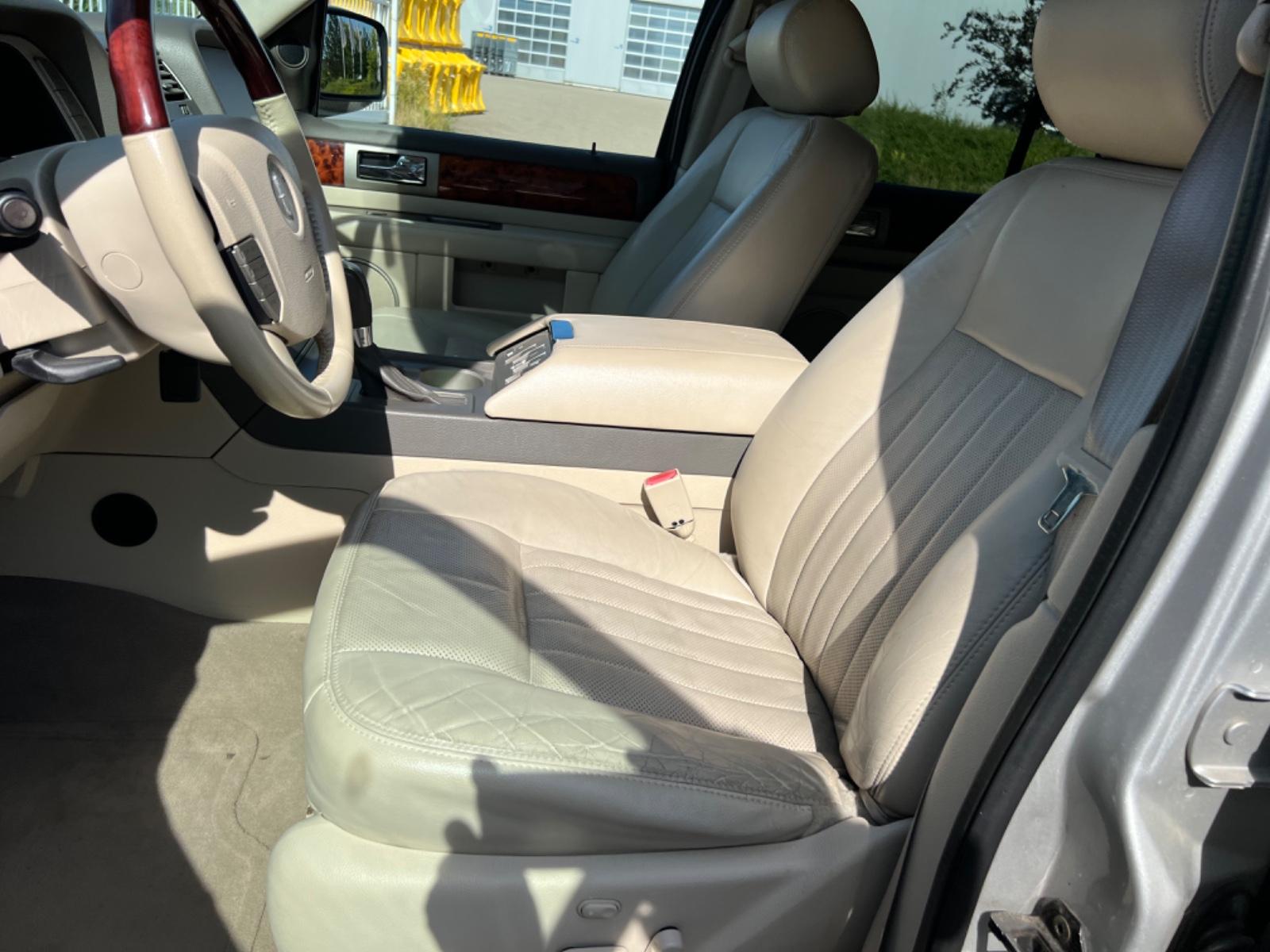 Lincoln Navigator Limited Gas-LPG