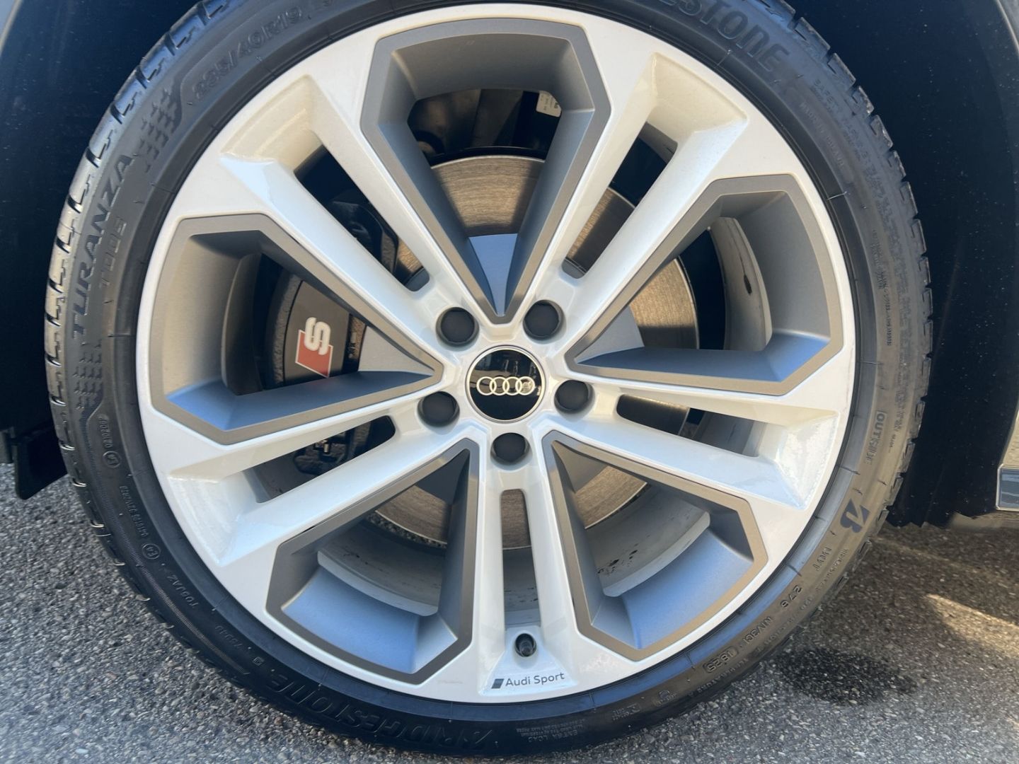 Audi SQ2 - Bild 13