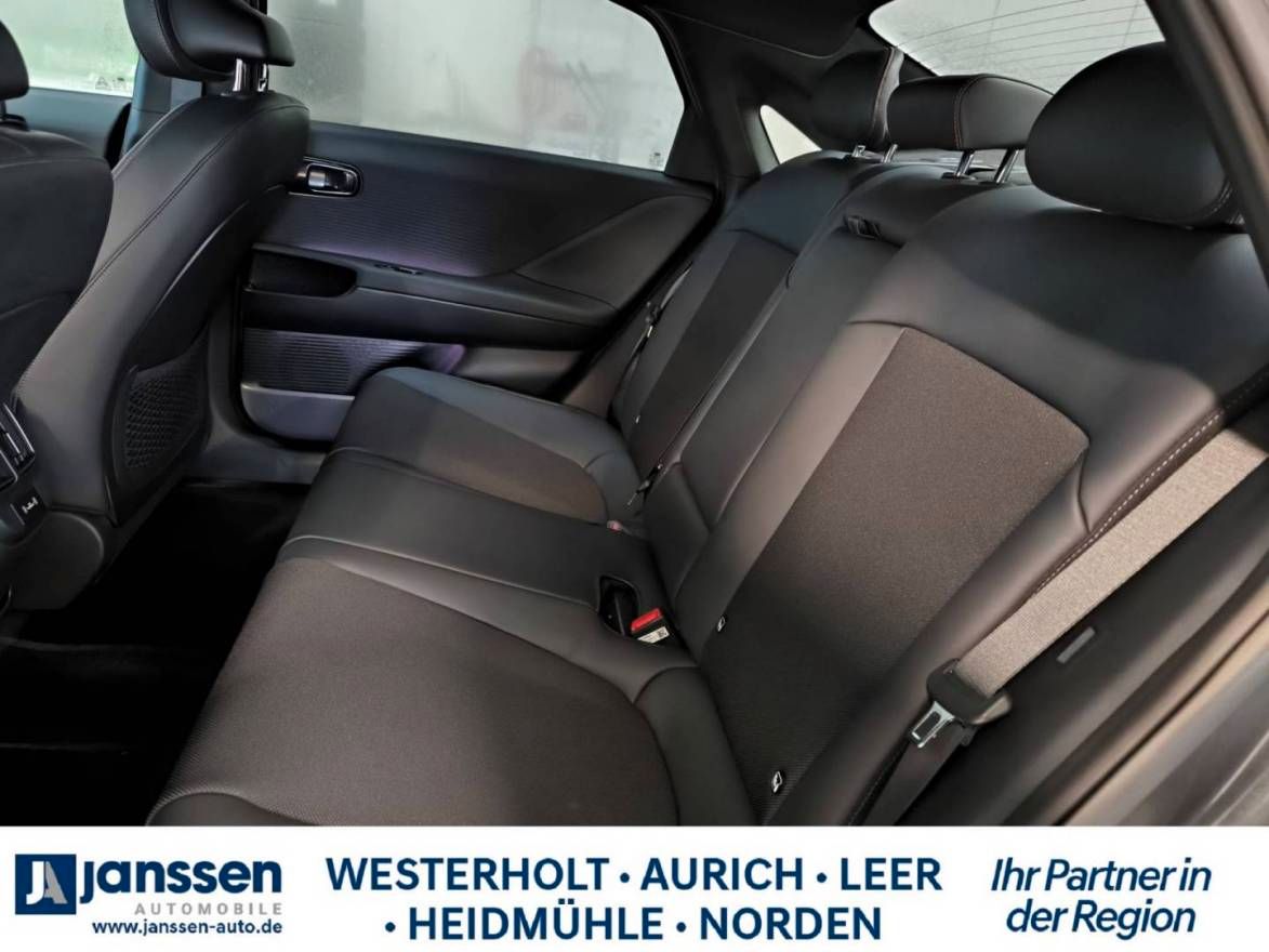 Fahrzeugabbildung Hyundai IONIQ 6 Elektro 84 kWh N Lin/Automatik/Rückfahrk
