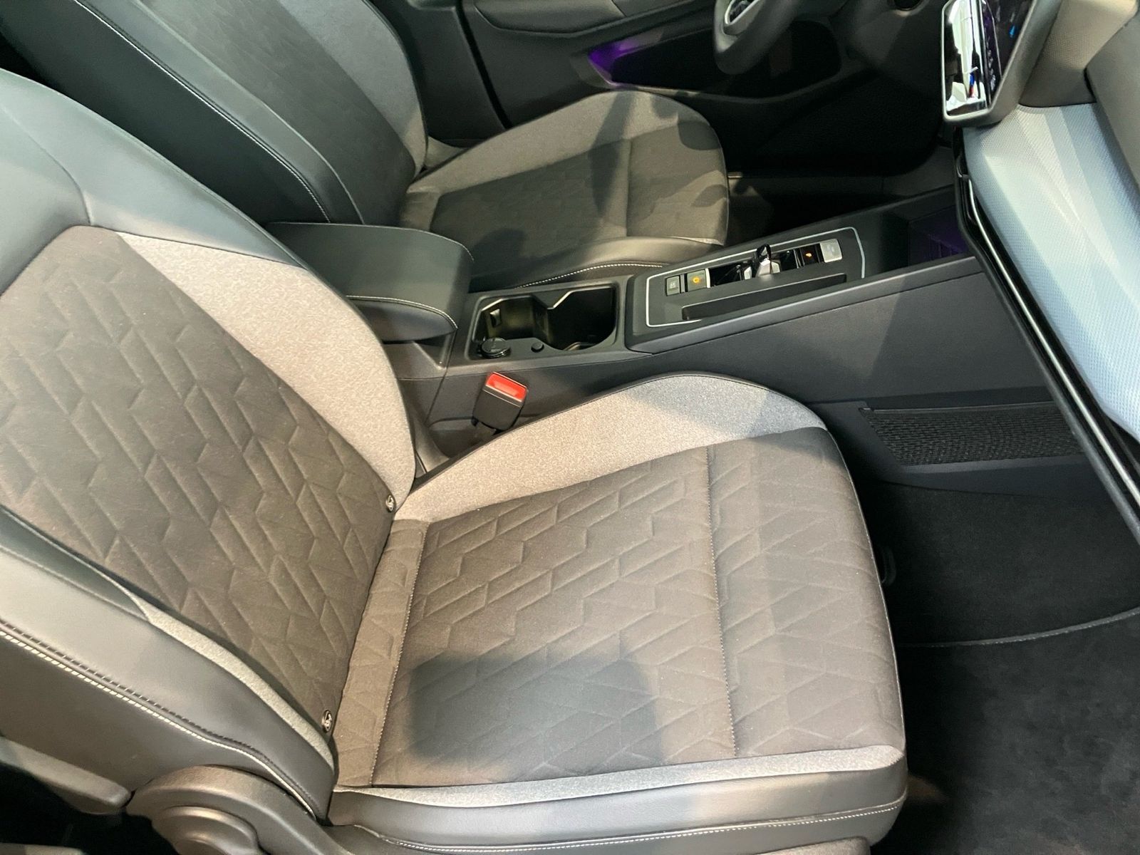 Volkswagen Golf - Bild 10