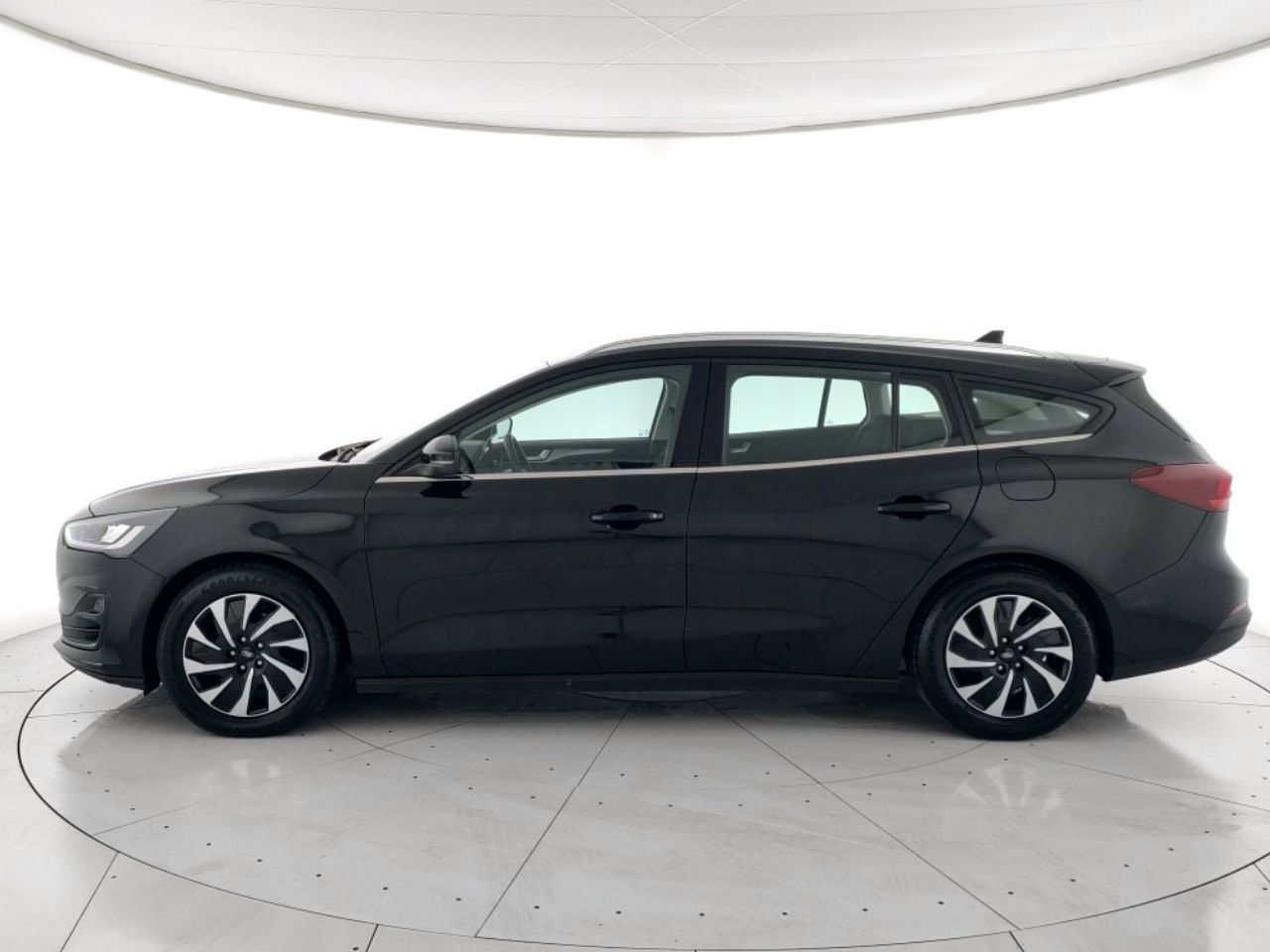 Ford FORD Focus SW 1.5 ecoblue Titanium Edition 115cv imagem 2