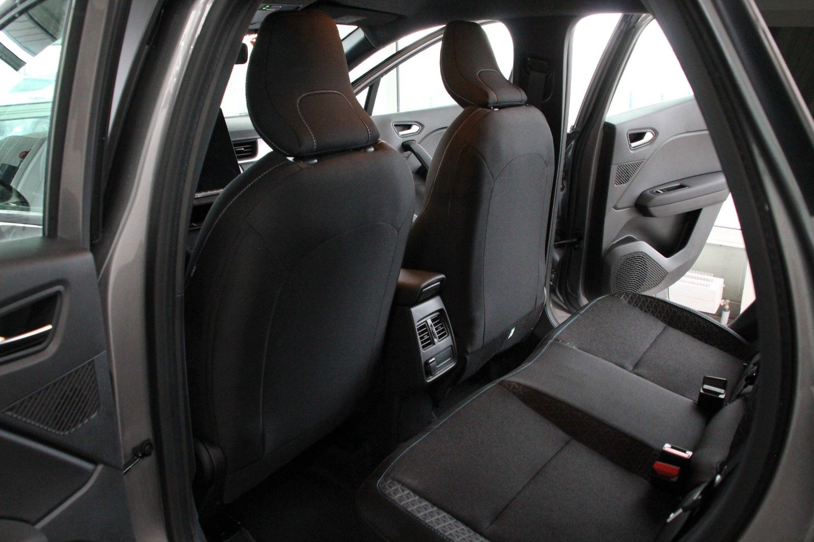 Fahrzeugabbildung Mitsubishi ASX Basis