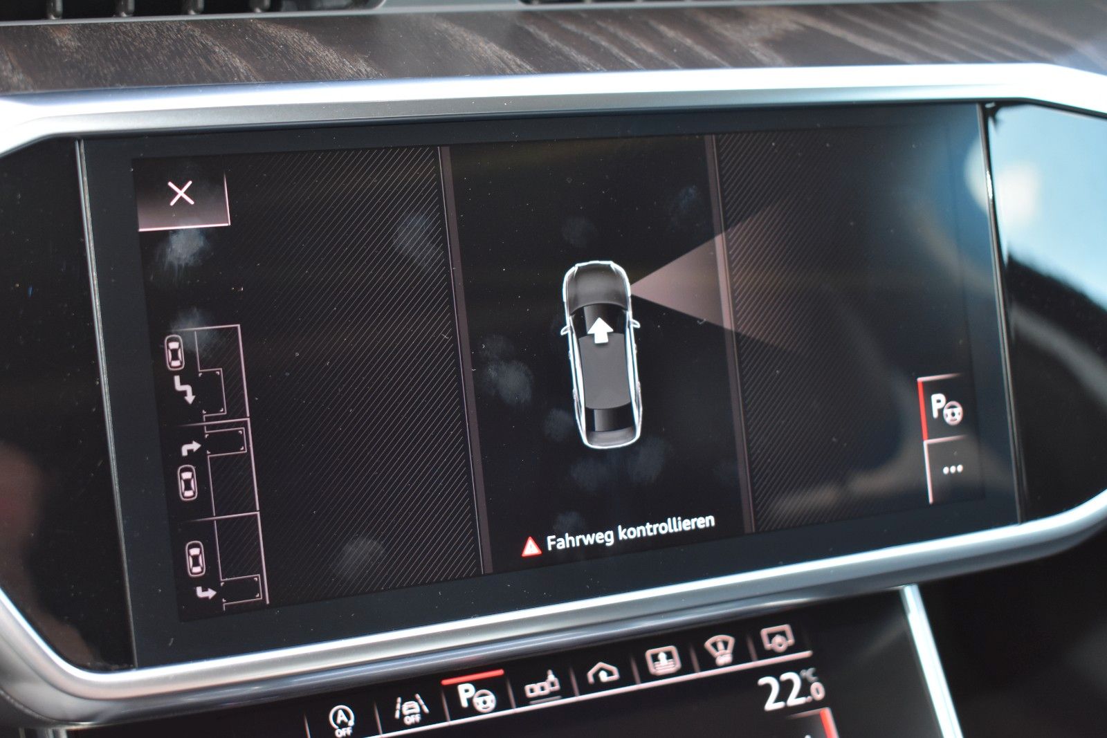Fahrzeugabbildung Audi A6 55 TFSI quattro sport HUD Pano Standh. Nachts