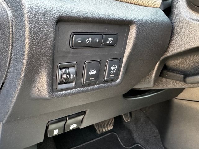 Fahrzeugabbildung Nissan Micra 1.0 Acenta Automatic*Klima*Navi*Allwetter