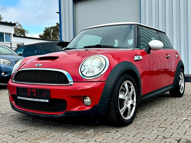 MINI Cooper S Automatik XENON LEDER KLIMA