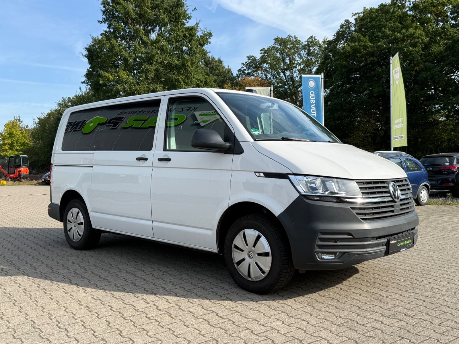 Volkswagen T6 Kombi 9-Sitzer imagem 3