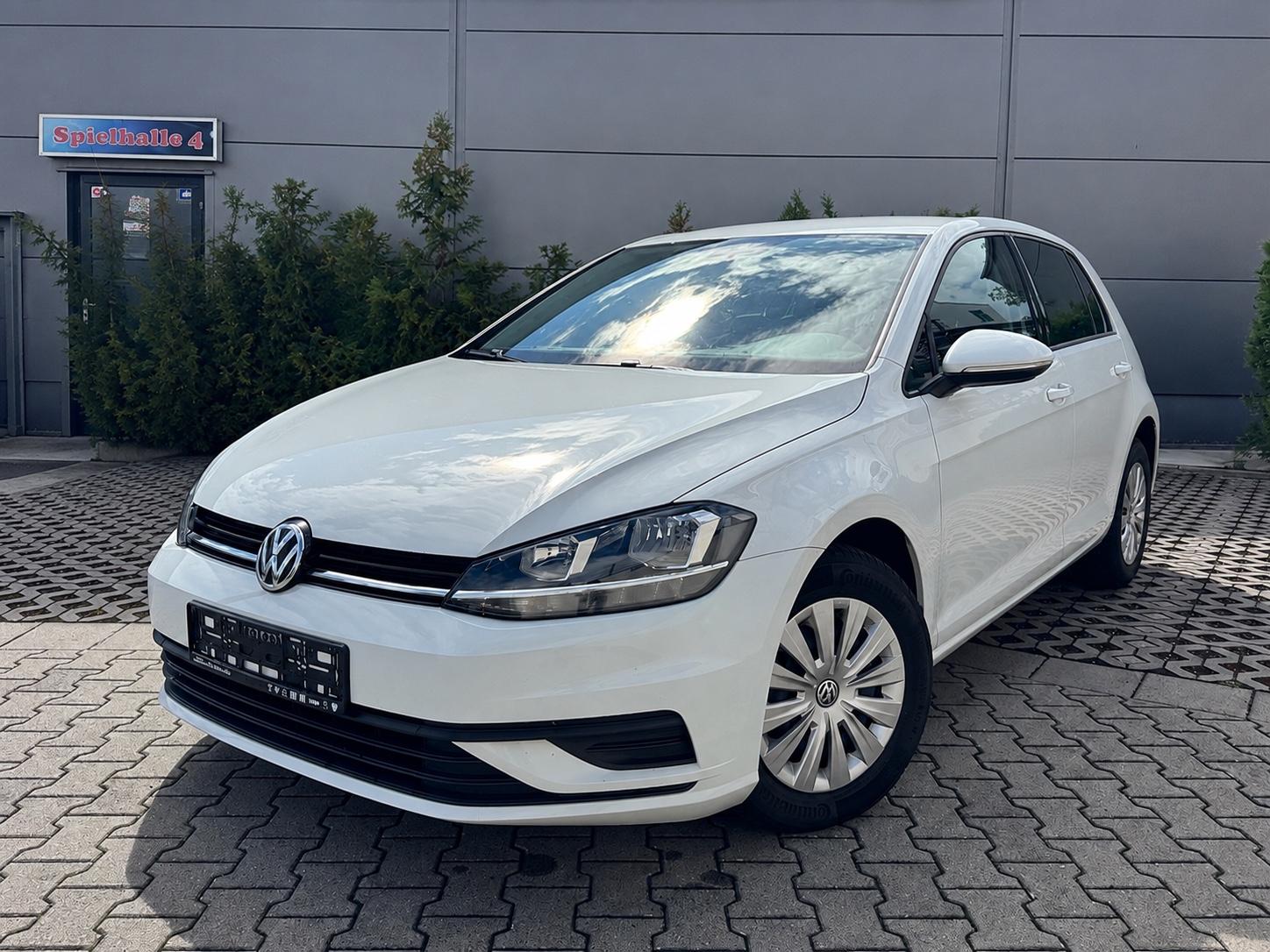 Volkswagen Golf VII Lim. Trendline BMT Navi Euro6