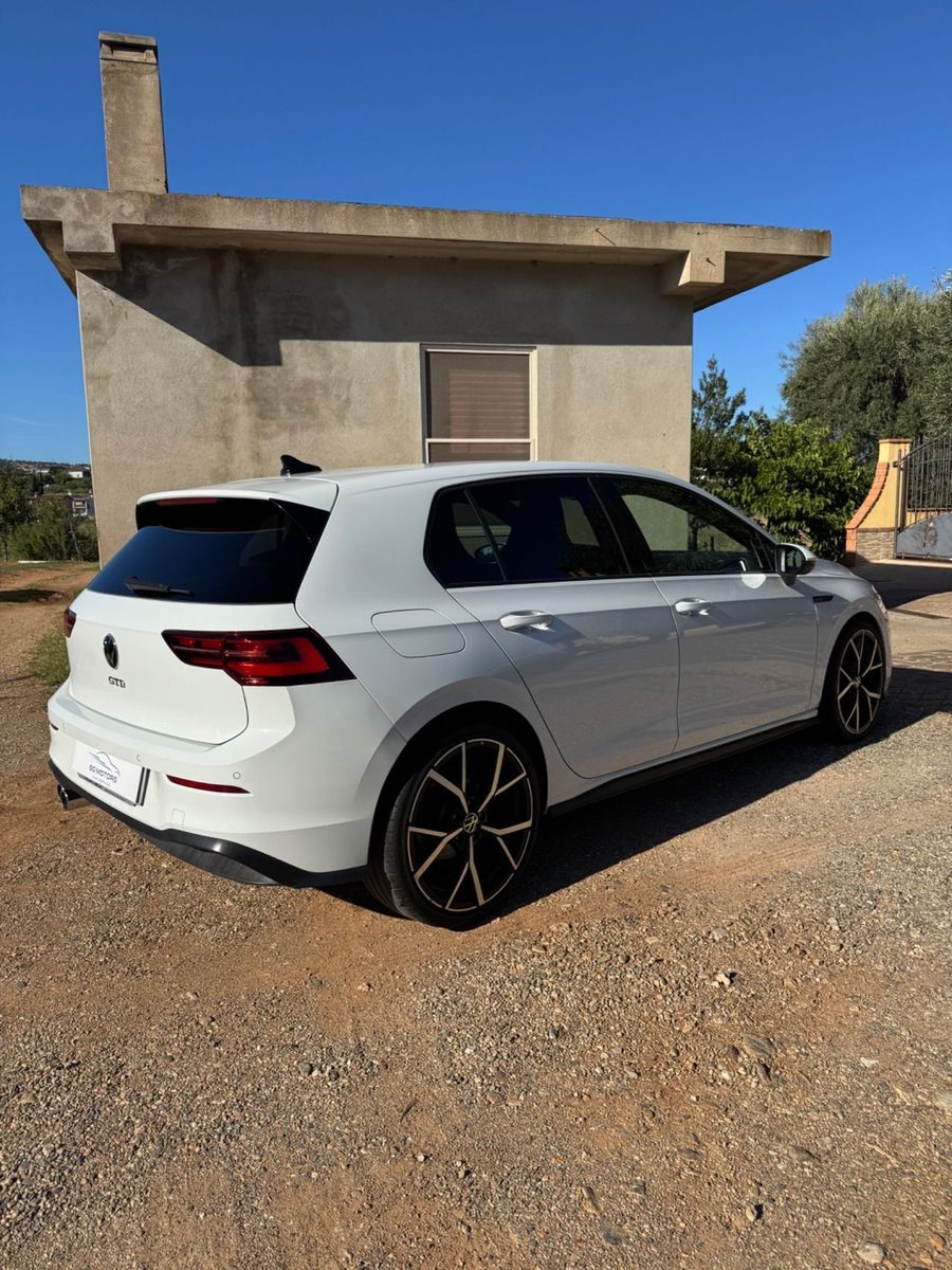 Volkswagen Golf VIII 2.0 tdi GTD imagem 3
