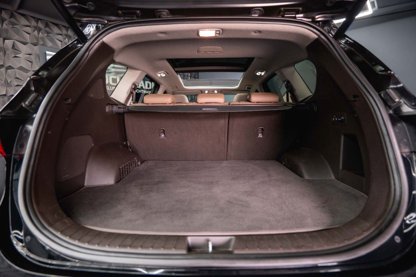 Fahrzeugabbildung Hyundai SANTA FE Premium 4WD 8G *Pano*360*LED*ACC*HUD*