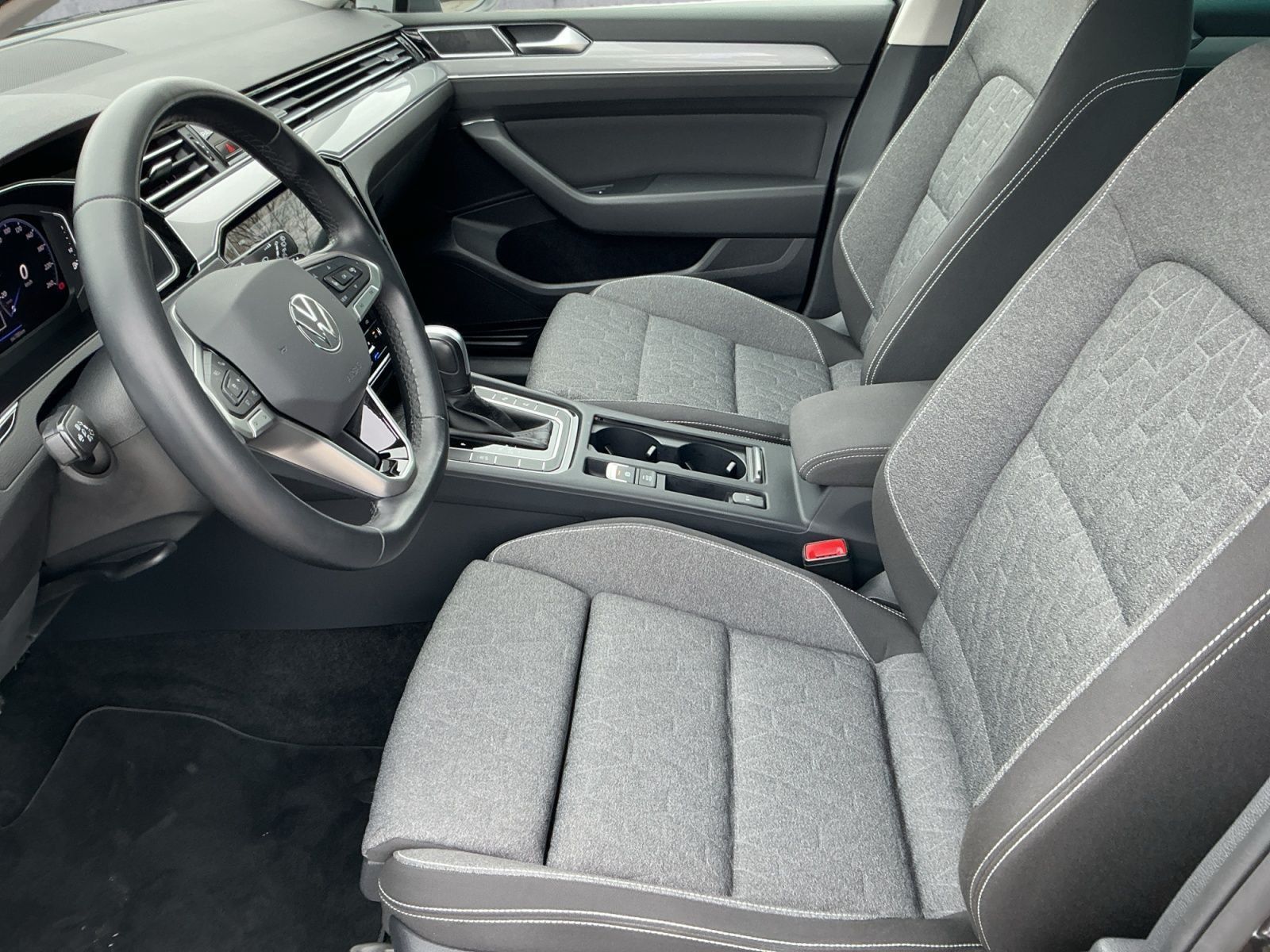 Volkswagen Passat Variant - Bild 12