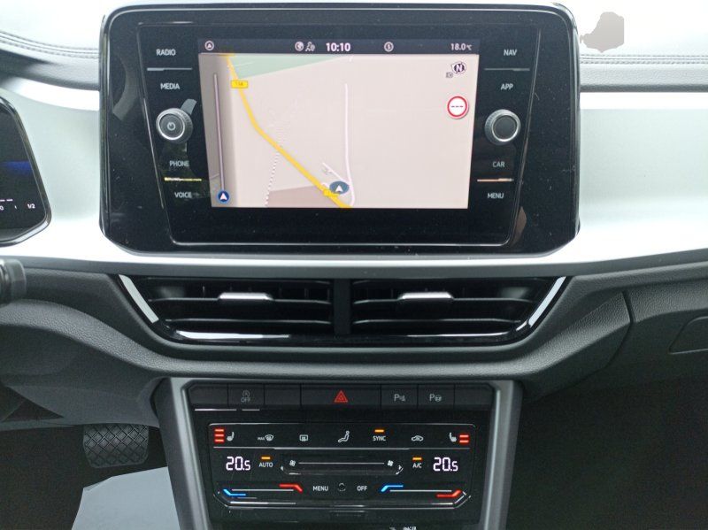 Fahrzeugabbildung Volkswagen T-Roc 1.5 TSI DSG Life