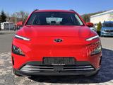 Hyundai Kona Elektro Select ACC SHZ LHZ CAM W-GARANTIE - rote Hyundai KONA Elektro