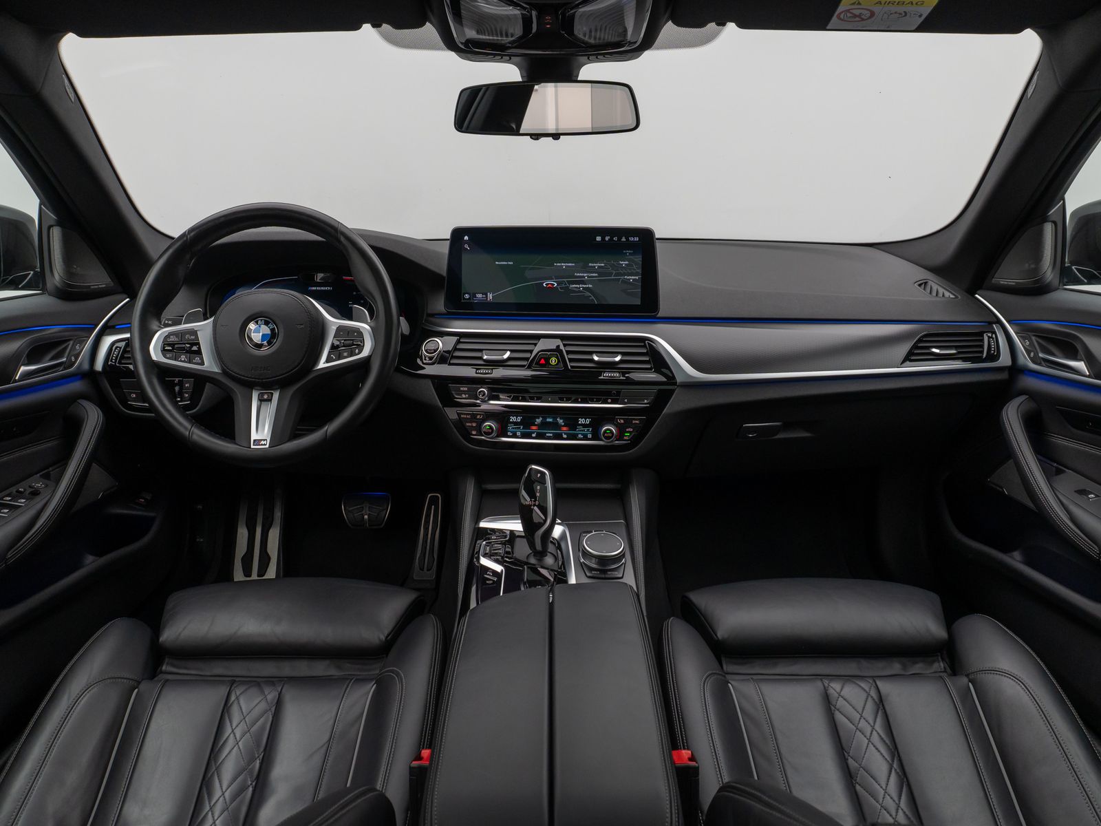 Fahrzeugabbildung BMW M550i xD Laser SoftClos 360°HUD DAB H/K DisplKey