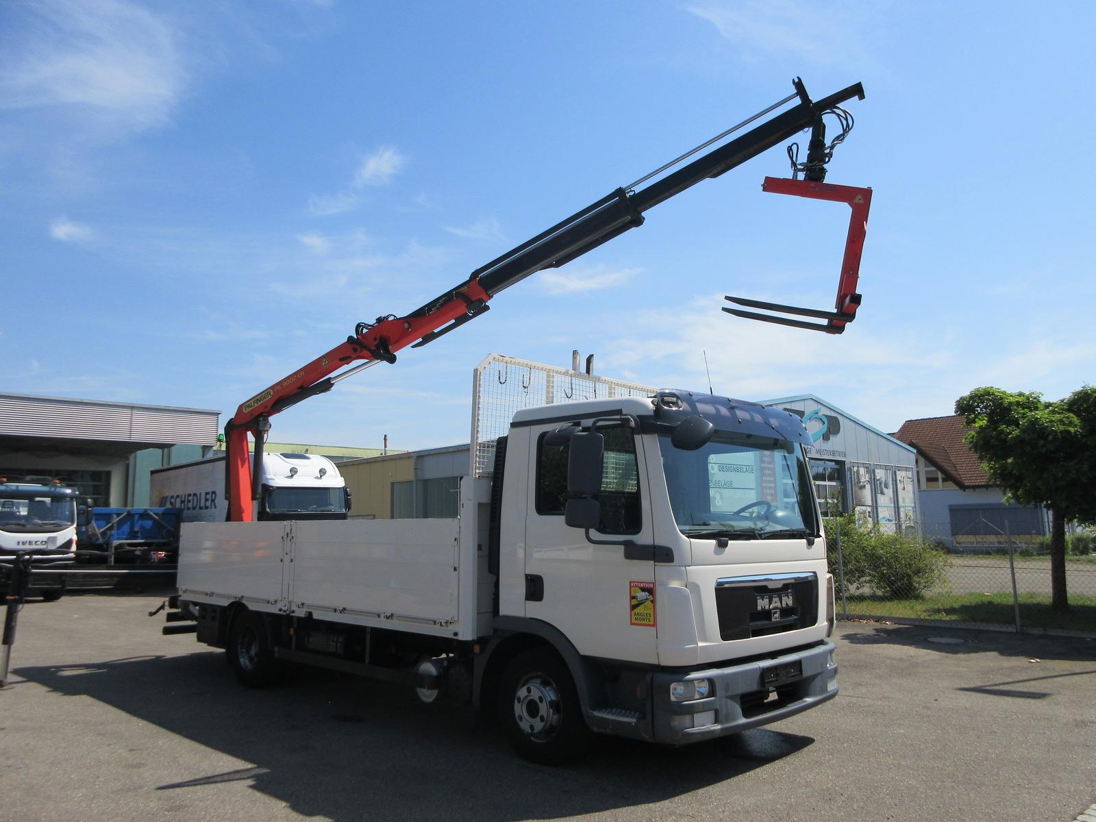MAN TGL 12.250 Kran PK9002EH Funk Gabel m.Rotator