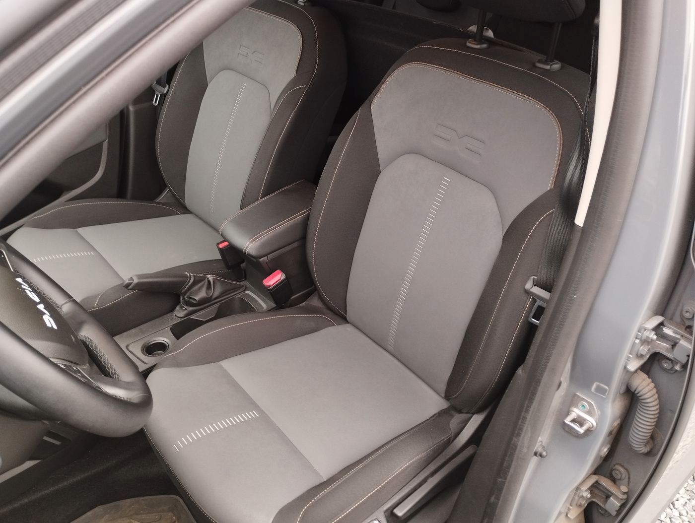 Fahrzeugabbildung Dacia Duster II 1.3 TCe Extreme 360°Kamera NAVI SHZ AL
