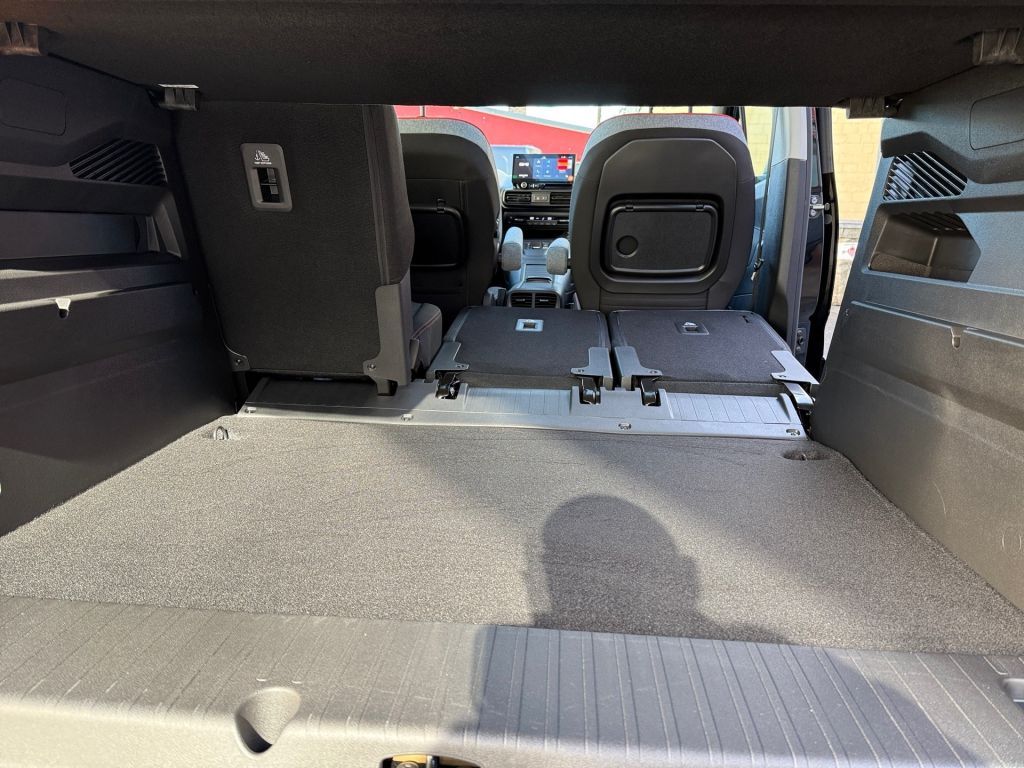 Fahrzeugabbildung Citroën Berlingo M BlueHDi 130 EAT8 MAX