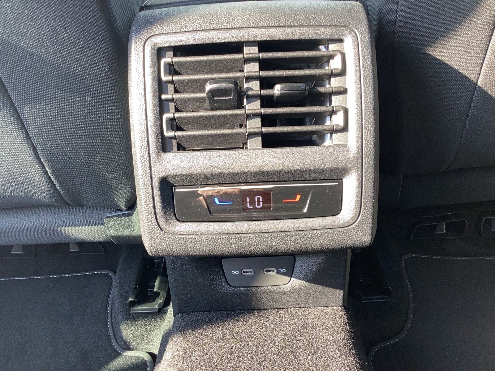 Fahrzeugabbildung Volkswagen Golf VIII Variant 2.0 TDI 85 kW Life