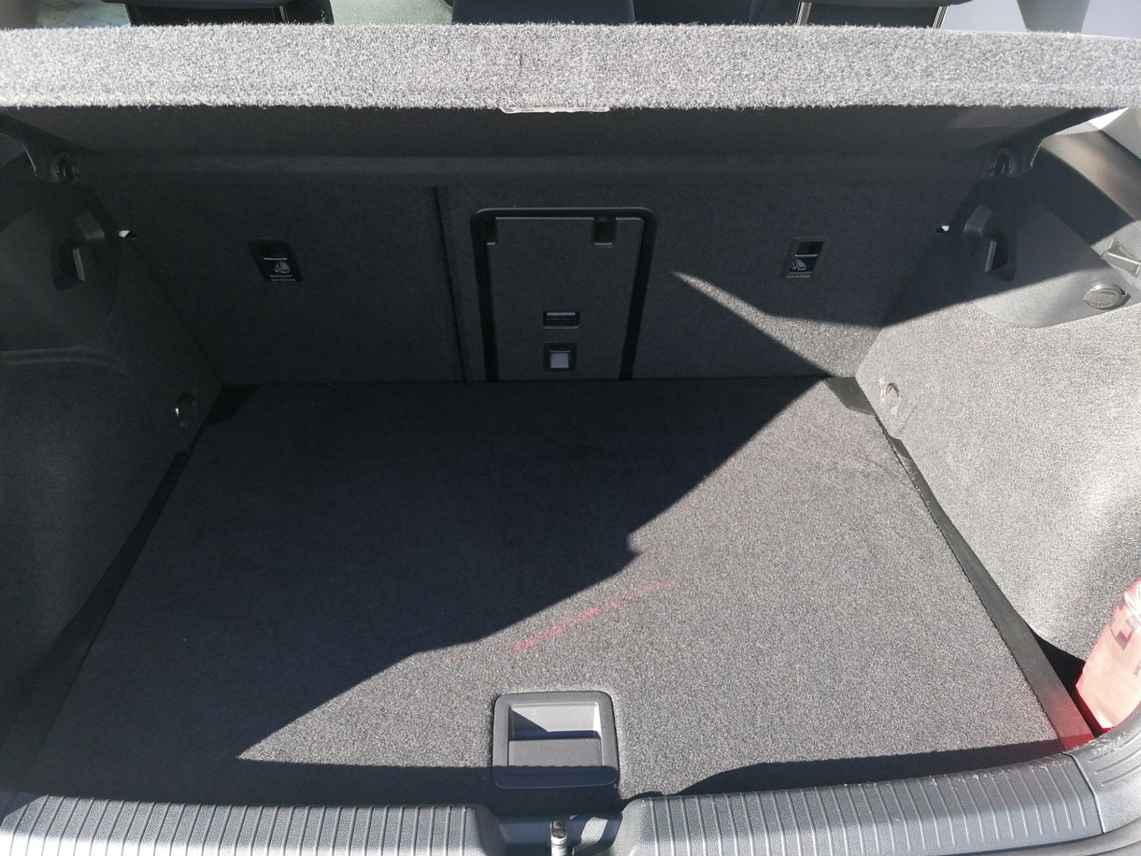 Golf VIII 1.5 TSI Life APP+LED+SHZ