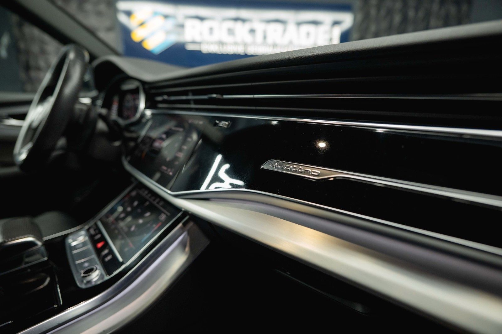 Fahrzeugabbildung Audi Q8 55 TFSI quattro S-Line Plus *ACC*Head Up*22'