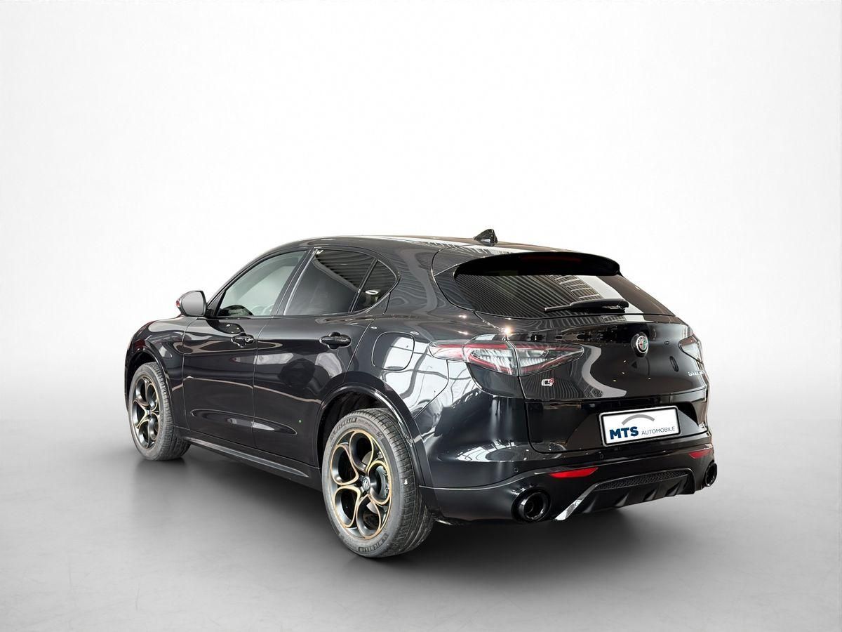 Alfa Romeo Stelvio - Bild 8