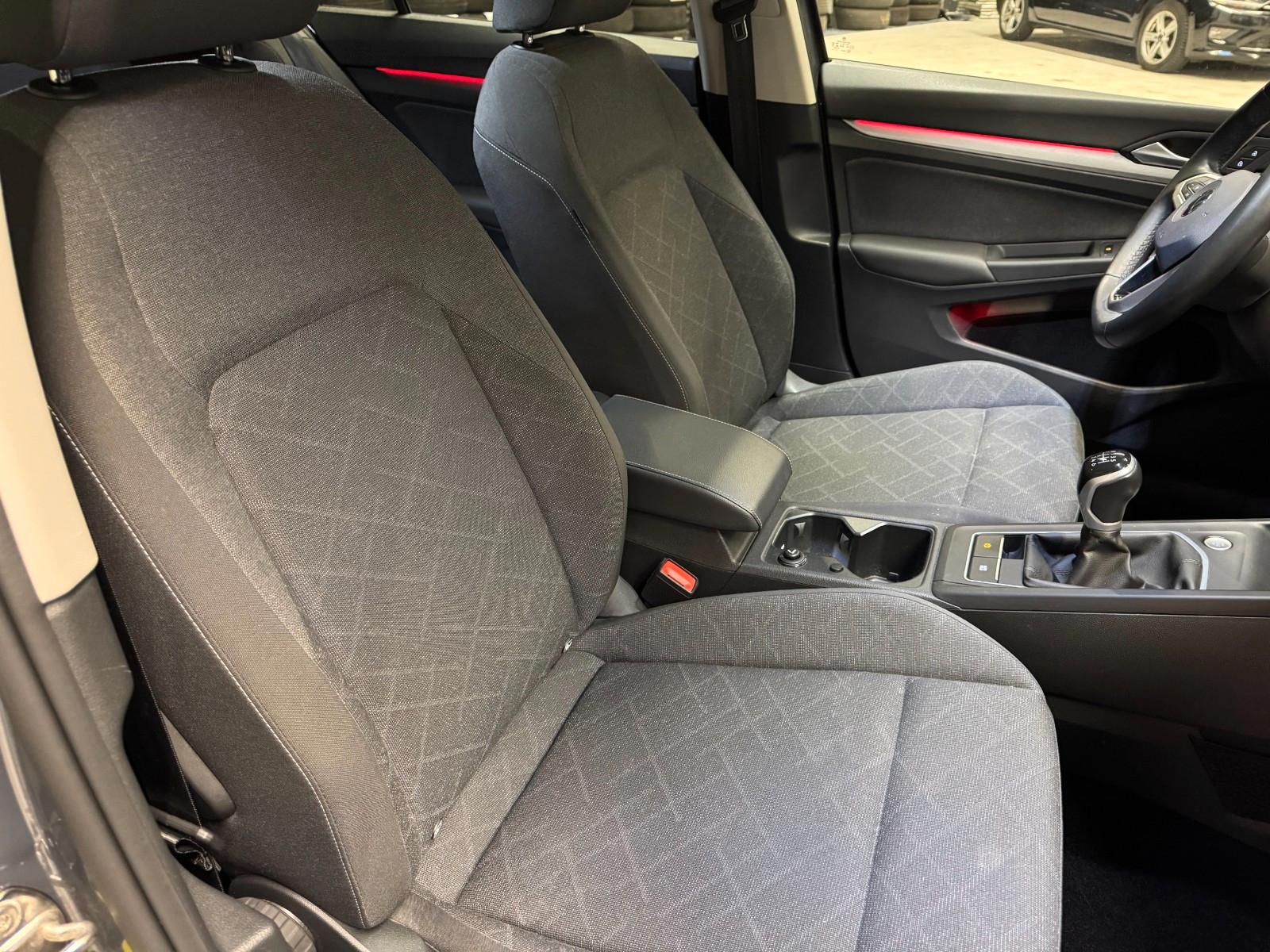 Volkswagen Golf VIII 1.5 TSI LIFE*SHZ*LED+*AMBIENTE*NAVI*, миниатюра 19