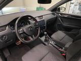 Skoda Octavia Combi RS 2.0 TDI Sport Kamera NAVI LED - Skoda Octavia: Combi Sport