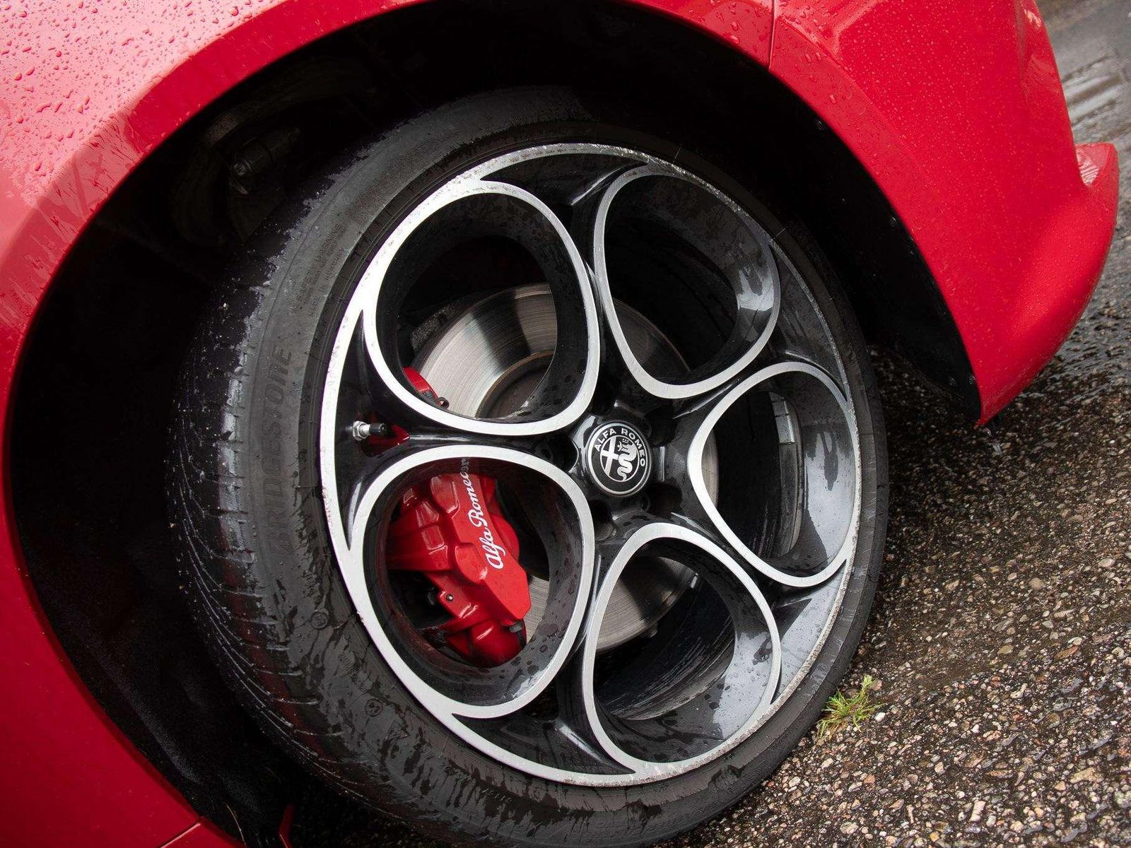 Fahrzeugabbildung Alfa Romeo Giulia MY23 Veloce 2.0T Vom AR Vertragshändler
