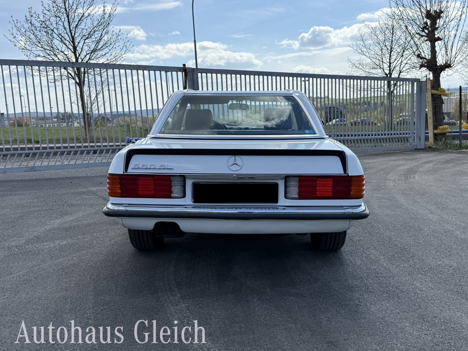 Fahrzeugabbildung Mercedes-Benz 560 SL Klima/Sitzhzg./Radio MB - Exquisit -