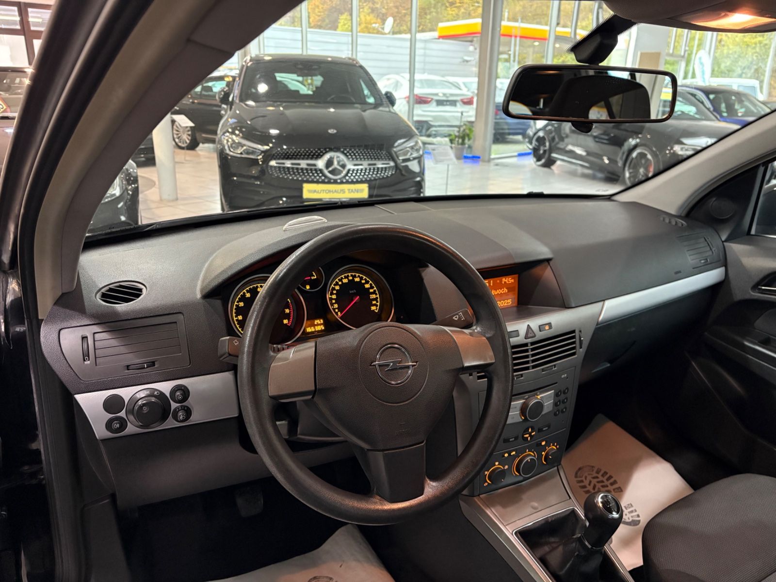 Fahrzeugabbildung Opel Astra H Lim. 1.4 * TÜV NEU *