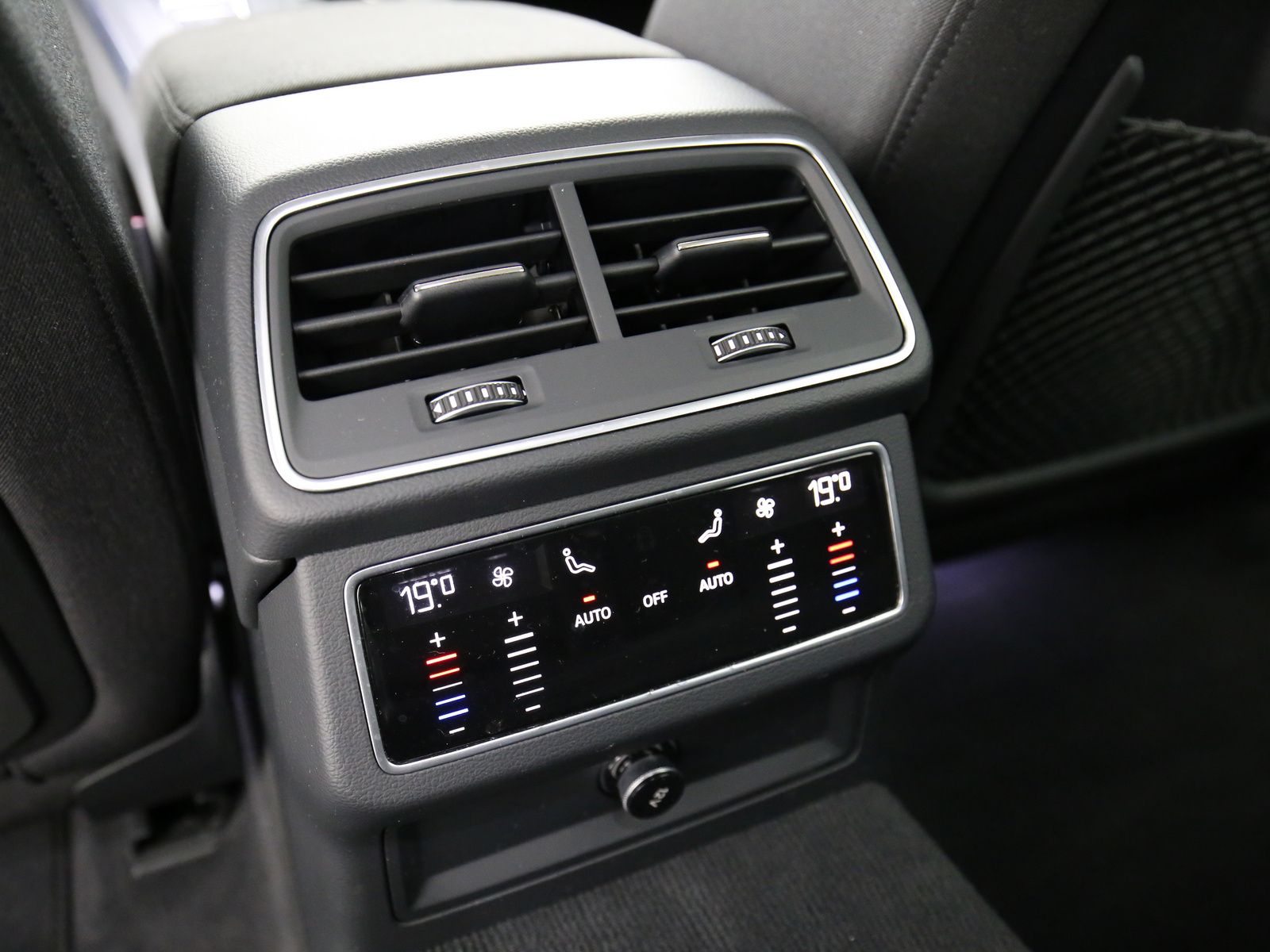 Audi A6 - Bild 25