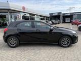 Mercedes-Benz A 180 (BlueEFFICIENCY) KAMERA,SITZHEIZUNG,Blueto - Mercedes-Benz A 180 aus 2014